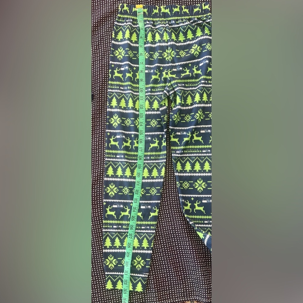 Seattle Seahawks Youth Football Team Pajamas - Picture 6 of 9